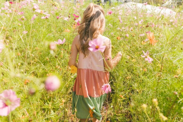 Deux par Deux Robe paysanne à volants avec blocs de couleurs pêche, rose et vert PRÉVENTE - Image 7